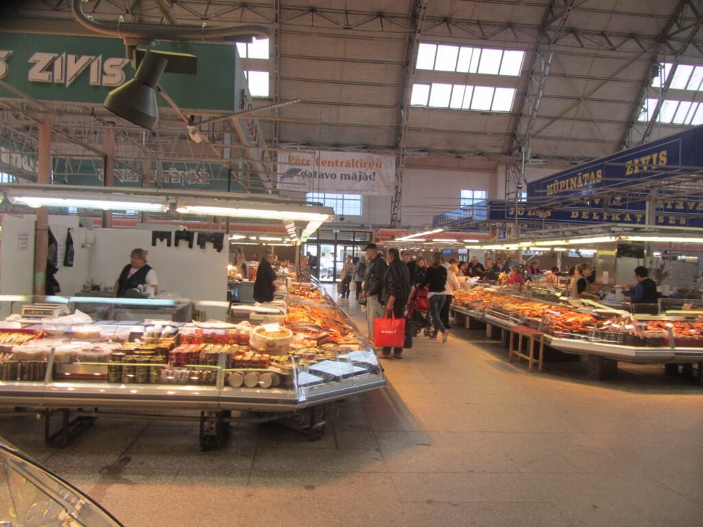 Tržnica v Rigi