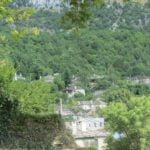 Mali Papigo (Mikro Papingo), zadnja vas pod goro