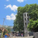 Središče vasi s cerkvico