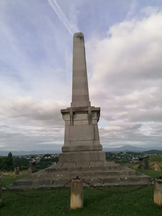 Baskovski spomenik v kraju Mauguerre